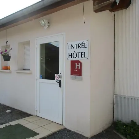Aux Amis De La Route 호텔 Pouxeux